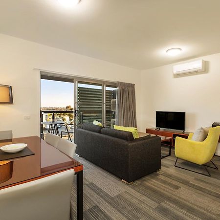 Quest Melbourne Airport Aparthotel Exterior photo
